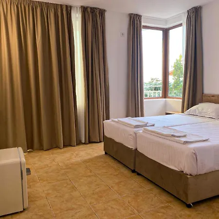 Szálloda Casa Ravda