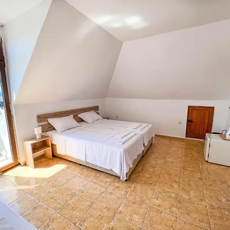 Casa *